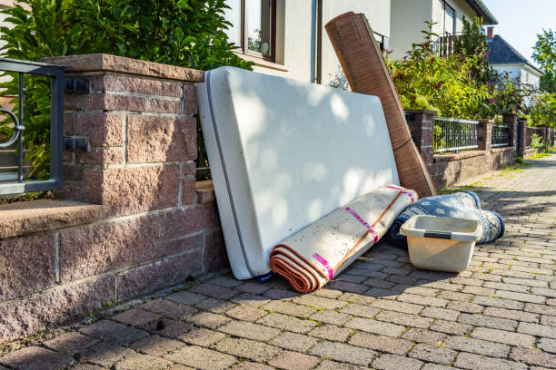 Best Attic Cleanout Services  in Independence, KS